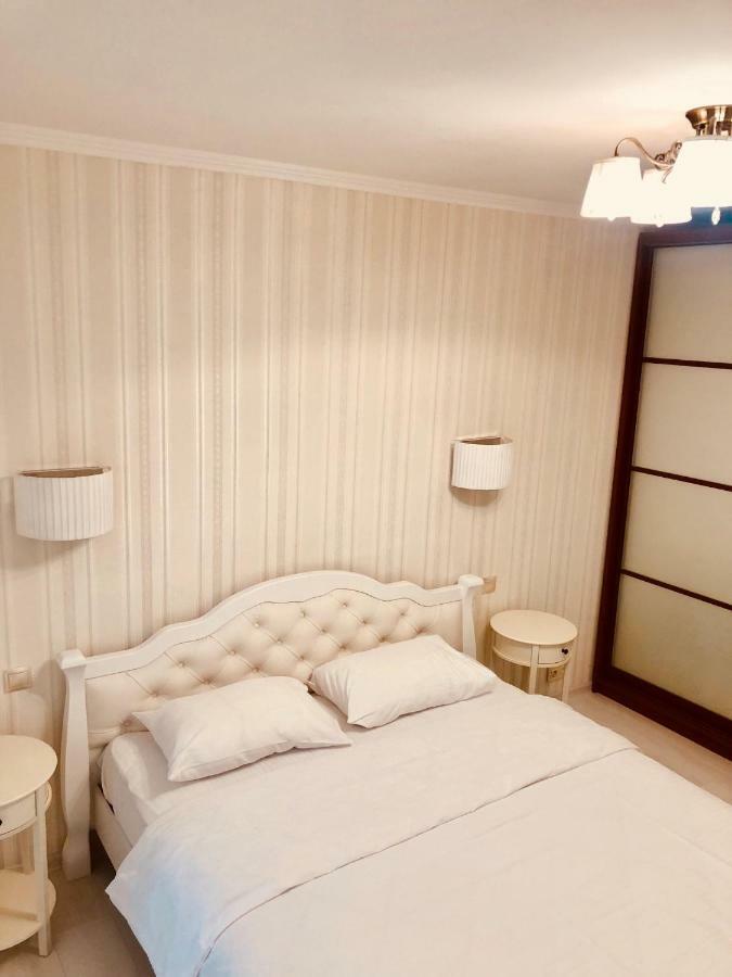 Classic Apartment Boryspilʼ Extérieur photo