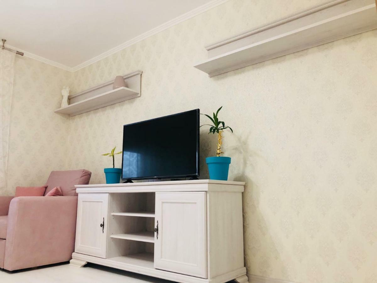 Classic Apartment Boryspilʼ Extérieur photo